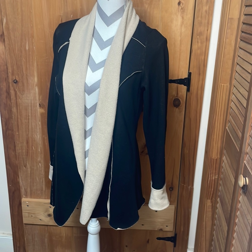 Emerald black and tan cardigan small